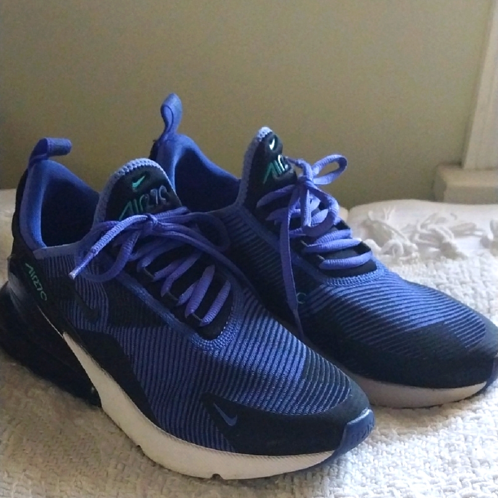 Nike Women's Athletic Shoes in Blue and Black (No Box)
